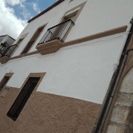 Apartamento Turistico Muralla De Касерес Экстерьер фото